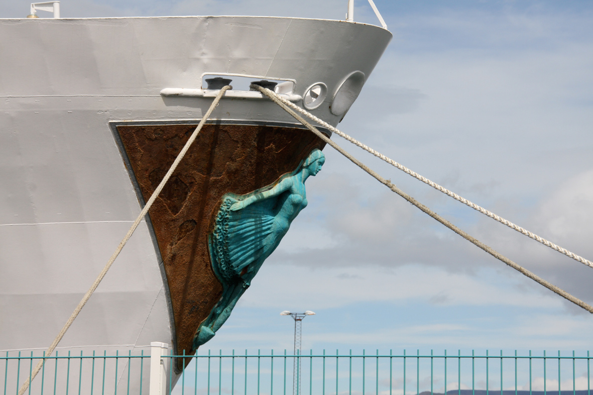 Ship walk